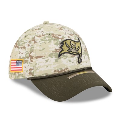 Бейсболка Tampa Bay Buccaneers New Era Camo 2025 Salute to Service 39THIRTY