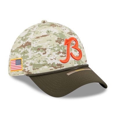 Бейсболка Chicago Bears New Era Camo 2025 Salute to Service 39THIRTY
