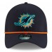 Бейсболка Miami Dolphins New Era Pitch Blue 2025 Rivalries Collection Sideline 39THIRTY