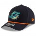 Бейсболка Miami Dolphins New Era Pitch Blue 2025 Rivalries Collection Sideline A-Frame 9FORTY