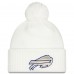 Шапка с помпоном Buffalo Bills New Era White 2025 Rivalries Collection Sideline Шапка с помпоном Buffalo Bills New Era White 2025 Rivalries Collection Sideline