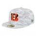 Бейсболка Cincinnati Bengals New Era White 2025 Salute to Service Fan Pack 59FIFTY