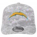 Бейсболка Los Angeles Chargers New Era Gray Salute to Service Fan Pack 9SEVENTY Trucker
