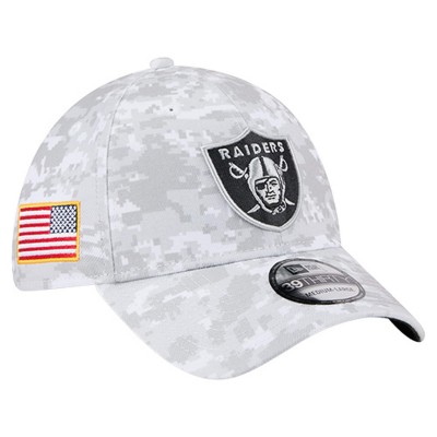 Бейсболка Las Vegas Raiders New Era White 2025 Salute to Service Digital Camo Fan Pack 39THIRTY