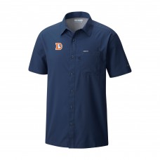 Рубашка с коротким рукавом Denver Broncos Columbia Navy Slack Tide Omni-Wick Throwback Logo