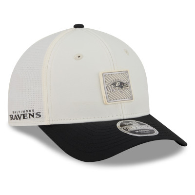 Бейсболка Baltimore Ravens New Era Cream/Black 2026 NFL Training Camp 9FORTY