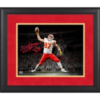 Travis Kelce Kansas City Chiefs Facsimile Signature Fanatics Authentic Framed 11 x 14 Spotlight Photograph