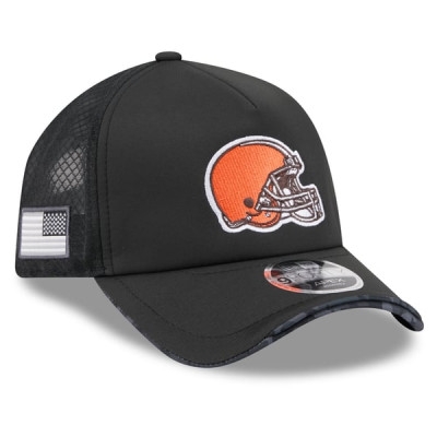 Бейсболка Cleveland Browns New Era 2026 Salute To Service Apex 9FORTY Adjustable - Black