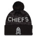 Шапка с помпоном Kansas City Chiefs New Era 2026 Salute To Service Cuffed - Black