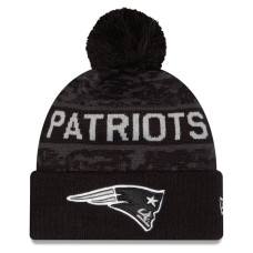 Шапка с помпоном New England Patriots New Era 2026 Salute To Service Cuffed - Black Шапка с помпоном New England Patriots New Era 2026 Salute To Service Cuffed - Black