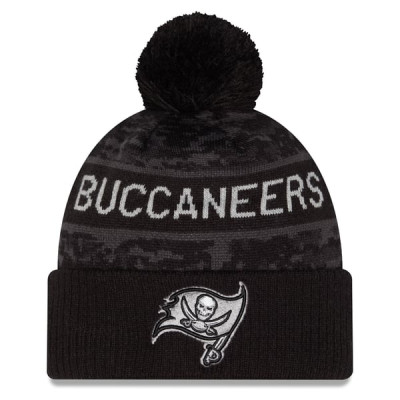 Шапка с помпоном Tampa Bay Buccaneers New Era 2026 Salute To Service Cuffed - Black