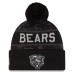 Шапка с помпоном Chicago Bears New Era 2026 Salute To Service Cuffed - Black