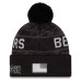 Шапка с помпоном Chicago Bears New Era 2026 Salute To Service Cuffed - Black