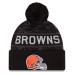 Шапка с помпоном Cleveland Browns New Era 2026 Salute To Service Cuffed - Black Шапка с помпоном Cleveland Browns New Era 2026 Salute To Service Cuffed - Black