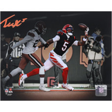 Фото с автографом Tee Higgins Cincinnati Bengals Fanatics Authentic 8 x 10 One-Handed Catch Spotlight Фото с автографом Tee Higgins Cincinnati Bengals Fanatics Authentic 8 x 10 One-Handed Catch Spotlight