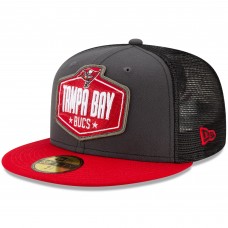 Бейсболка Tampa Bay Buccaneers New Era 2021 NFL Draft On-Stage 59FIFTY - Graphite/Red