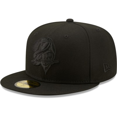 Бейсболка Tampa Bay Buccaneers New Era Team Black on Black Alternate Historic Logo 59FIFTY