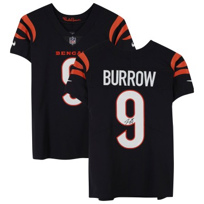 Autographed Cincinnati Bengals Joe Burrow Fanatics Authentic Black Nike Elite Jersey