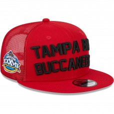Бейсболка Tampa Bay Buccaneers New Era Stacked Trucker 9FIFTY - Red