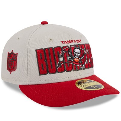 Бейсболка Tampa Bay Buccaneers New Era 2023 NFL Draft Low Profile 59FIFTY - Stone/Red