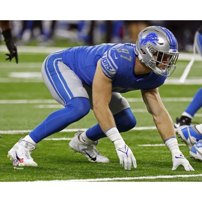 Unsigned Detroit Lions Aidan Hutchinson Fanatics Authentic Pre-Snap Photograph