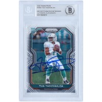 Autographed Miami Dolphins Tua Tagovailoa 2020 Panini Prizm #339 Beckett Fanatics Witnessed Authenticated Rookie Card