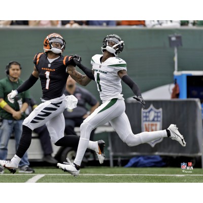 Unsigned New York Jets Ahmad Sauce Gardner Fanatics Authentic Covers JaMarr Chase Photograph