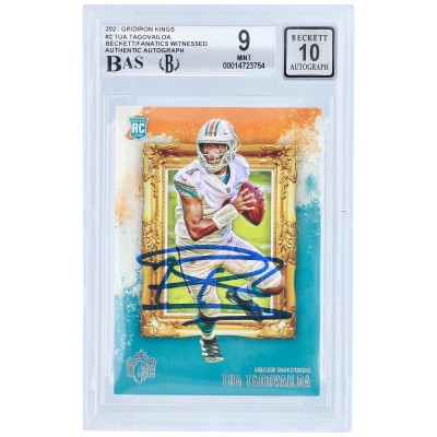Autographed Miami Dolphins Tua Tagovailoa 2020 Panini Gridiron Kings #GK-2 Beckett Fanatics Witnessed Authenticated 9/10 Rookie Card